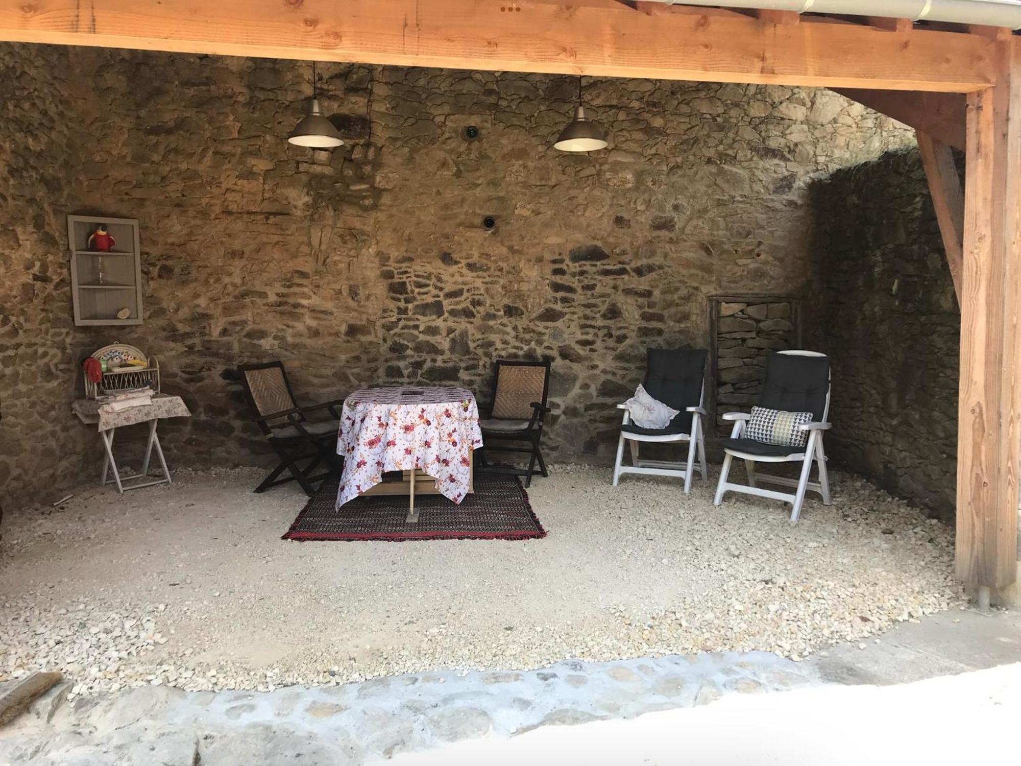 Bed and Breakfast Le Petit Grange Le Lindois Exterior foto